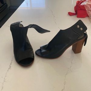 Steve Madden Slaater booties